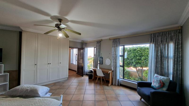 4 Bedroom Property for Sale in Avonddans Western Cape